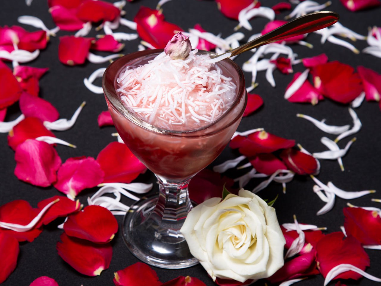 Faloodeh (Persian Rose Water Sorbet)
