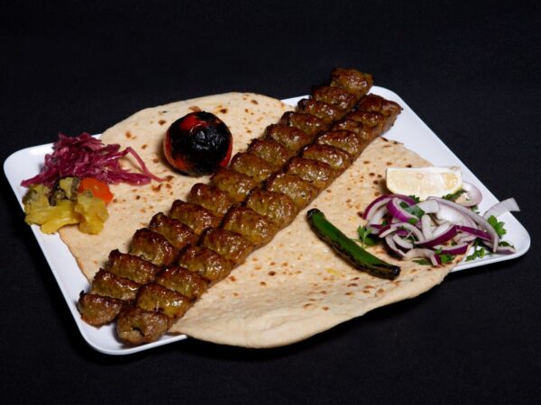 کوبیده با نان تازه Grilled Minced Meat with Fresh Bread