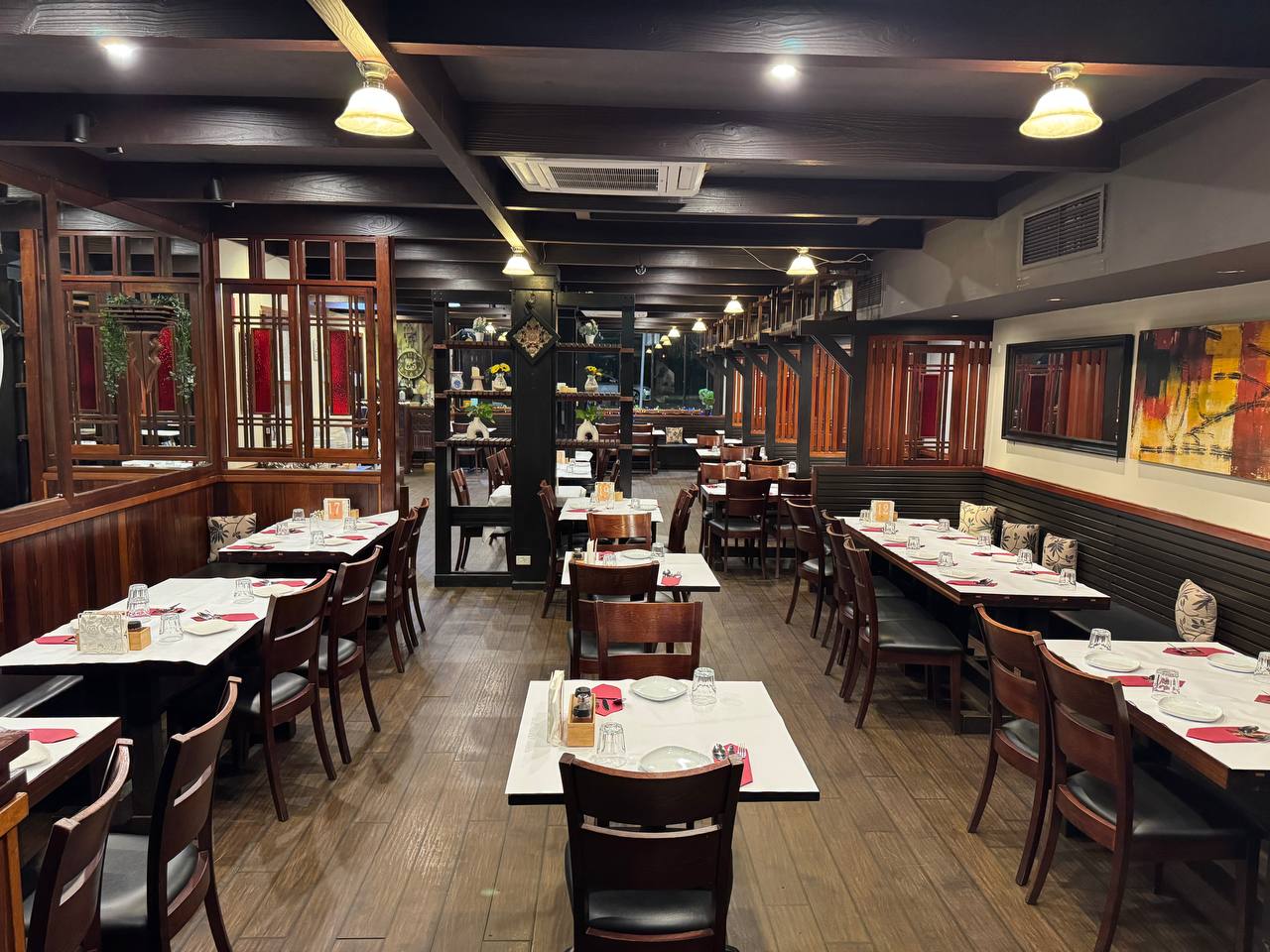Divan Restaurant Space